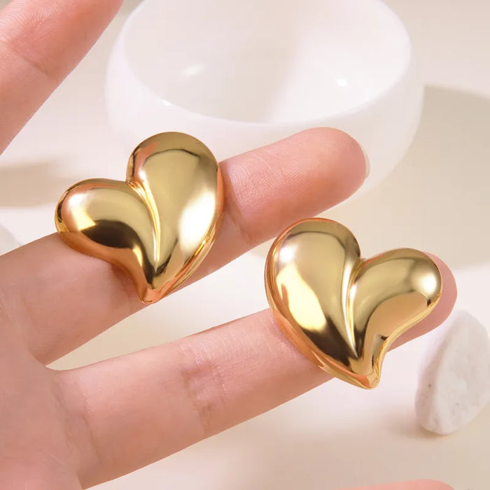 Lustre Love Gold Studs