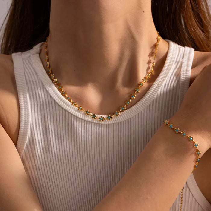 Luna Daisy Petal Chain